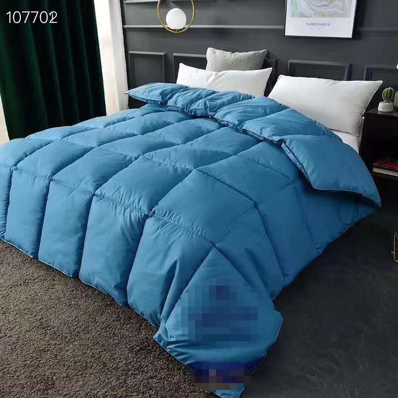 Hilton Hotel Thick Velvet Comforter for Autumn/Winter